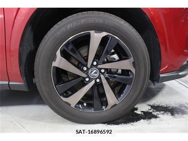 Lexus NX 2021-03 7786551-22