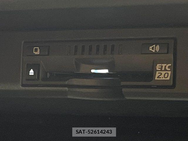 Lexus NX 2019-04 7877396-9