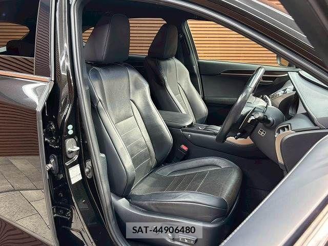 Lexus NX 2015-07 7962435-10