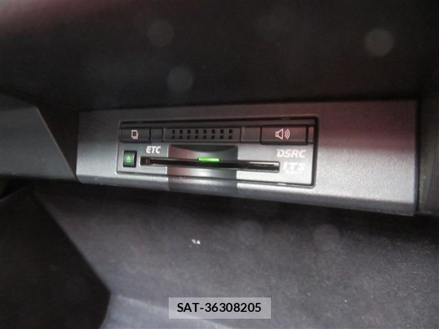 Lexus NX 2014-09 8036460-17