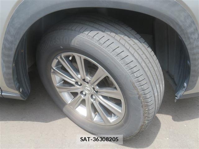 Lexus NX 2014-09 8036460-6
