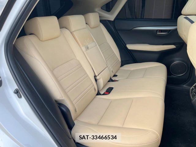 Lexus NX 2015-09 8036458-11