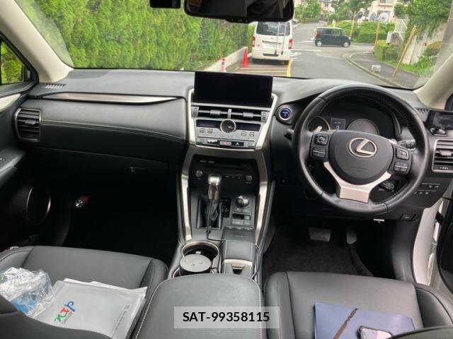 Lexus NX 2018-04 8036459-13