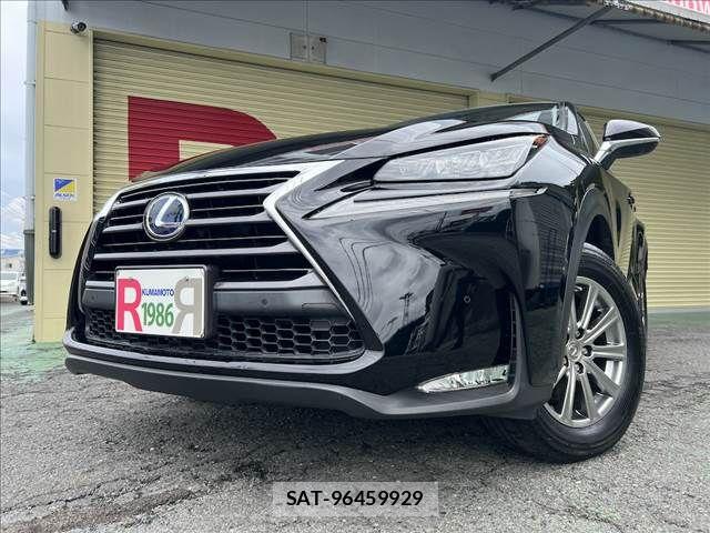 Lexus NX 2015-06 8036461-3