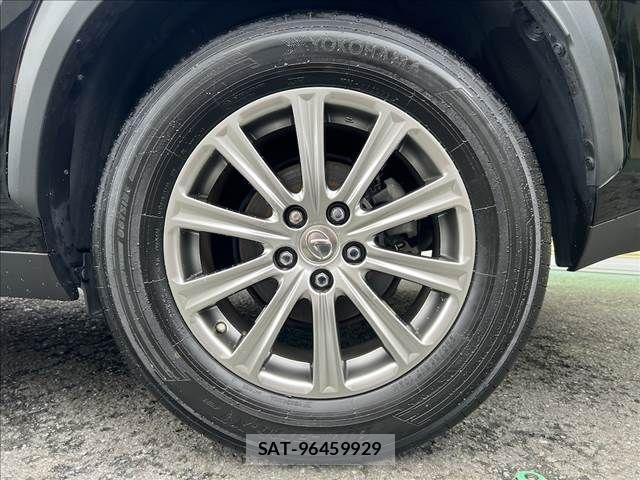 Lexus NX 2015-06 8036461-5