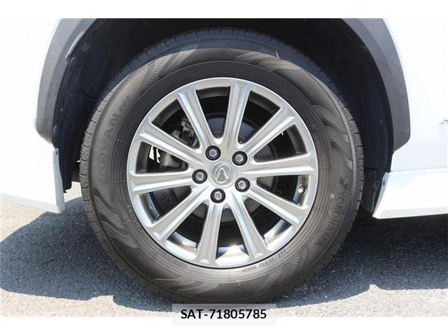 Lexus NX 2015-07 8074364-13