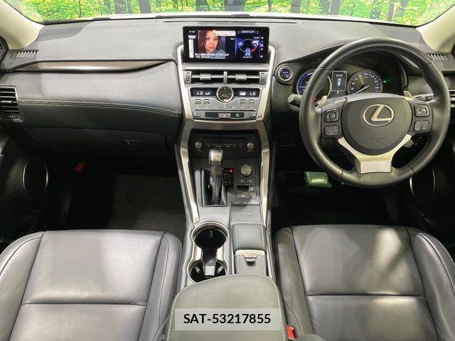 Lexus NX 2018-03 8074362-3