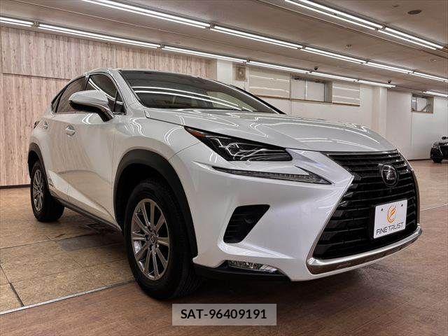 Lexus NX 2018-08 8074363-14