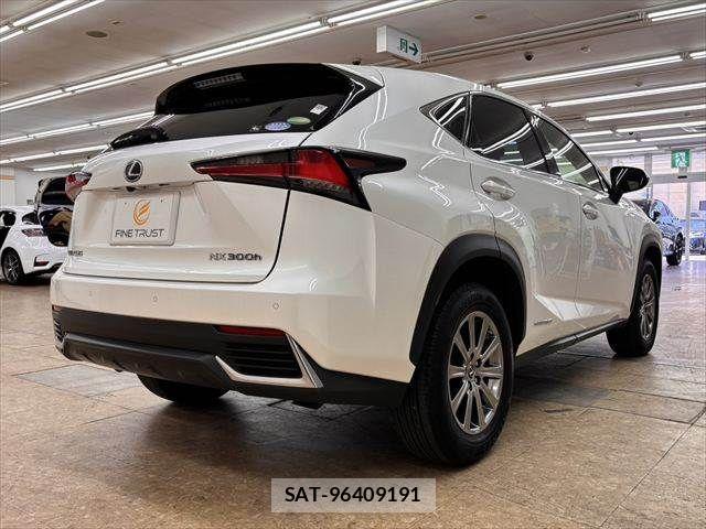Lexus NX 2018-08 8074363-17