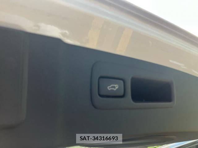 Lexus NX 2015-04 8074365-10