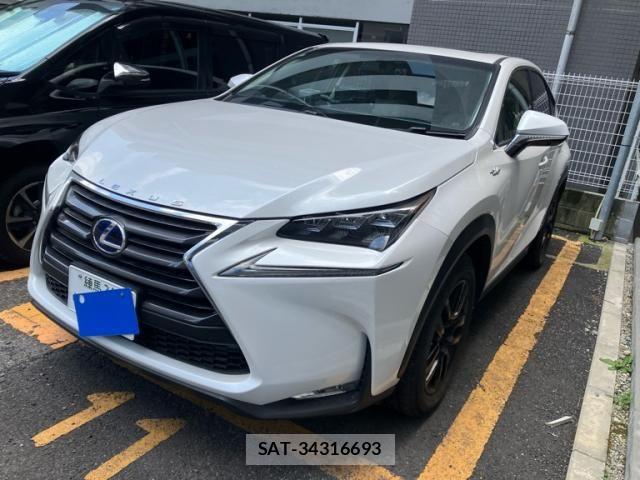 Lexus NX 2015-04 8074365-1