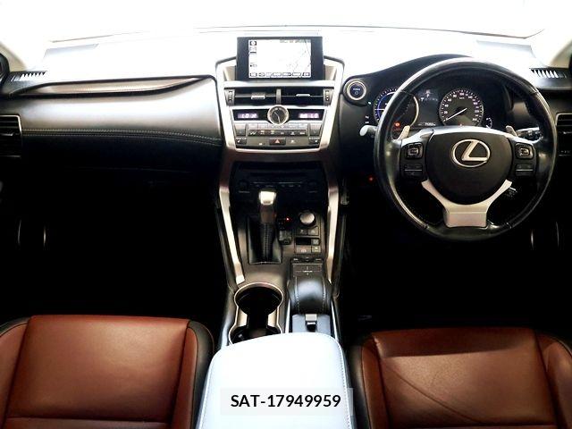 Lexus NX 2016-01 8100165-1