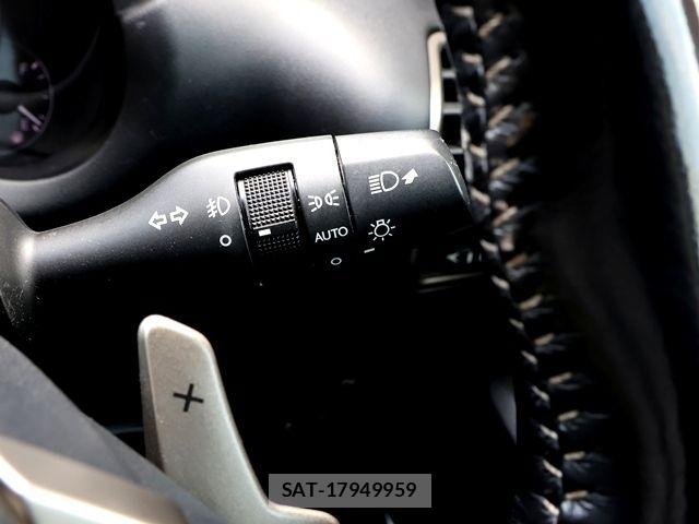 Lexus NX 2016-01 8100165-20