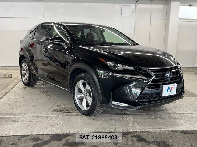 Lexus NX 2016-07 8146074-17