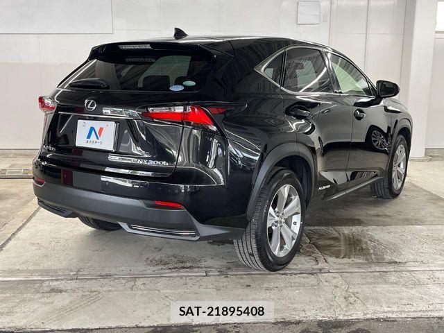 Lexus NX 2016-07 8146074-18