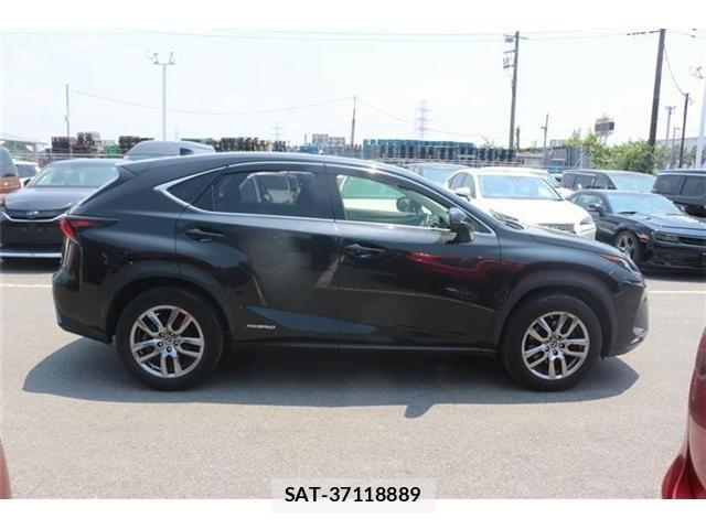 Lexus NX 2017-10 8158705-8