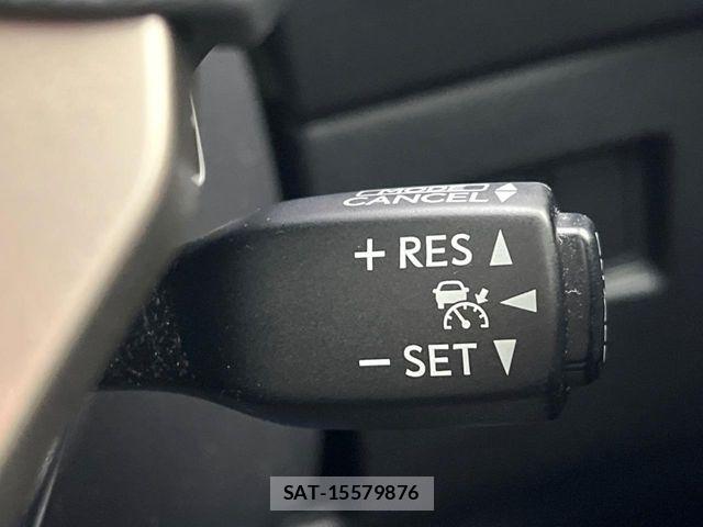 Lexus NX 2015-07 8208420-5