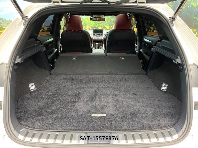 Lexus NX 2015-07 8208420-8