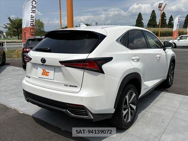 Lexus NX 2020-05 8208419-12