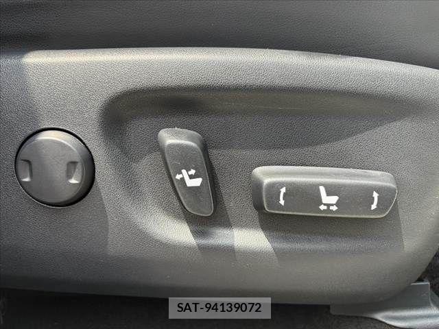 Lexus NX 2020-05 8208419-23