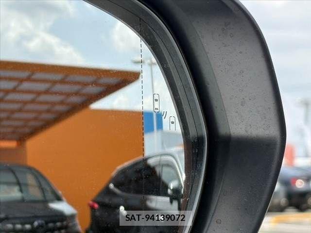 Lexus NX 2020-05 8208419-4
