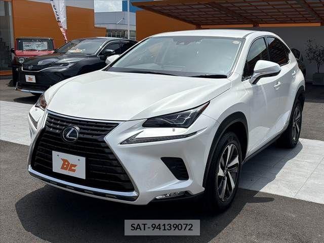 Lexus NX 2020-05 8208419-7
