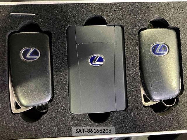 Lexus NX 2021-02 8208418-15