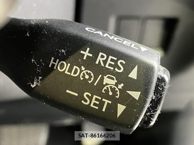 Lexus NX 2021-02 8208418-17