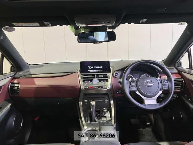 Lexus NX 2021-02 8208418-6