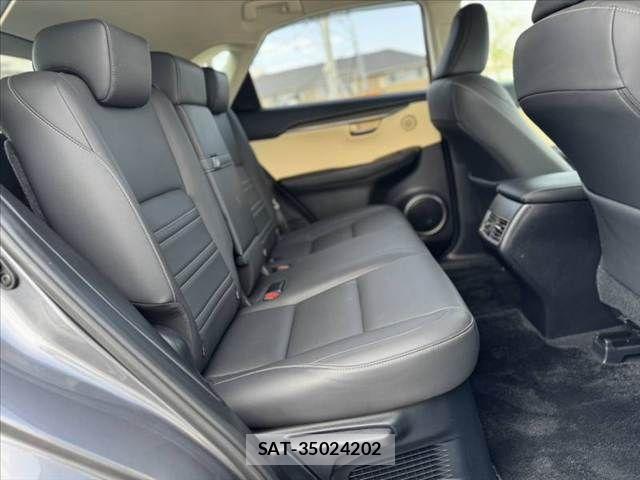 Lexus NX 2015-07 8230631-18