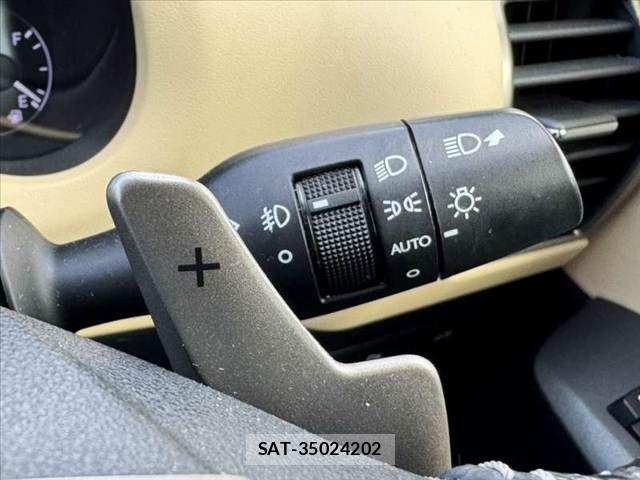 Lexus NX 2015-07 8230631-23