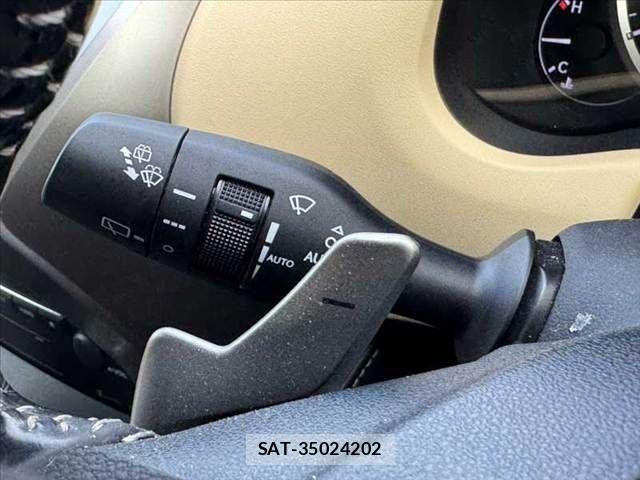Lexus NX 2015-07 8230631-24