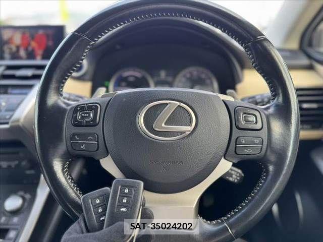 Lexus NX 2015-07 8230631-4