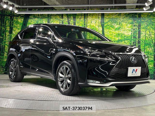 Lexus NX 2015-06 8230630-15