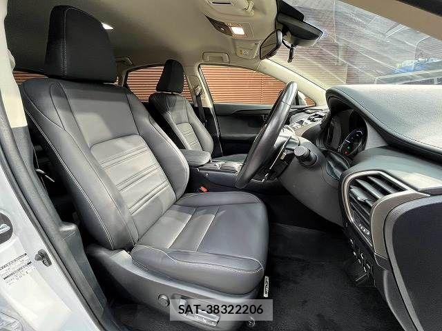 Lexus NX 2020-05 8245739-10
