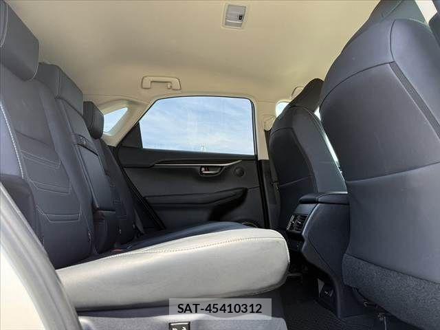 Lexus NX 2018-08 8315199-17