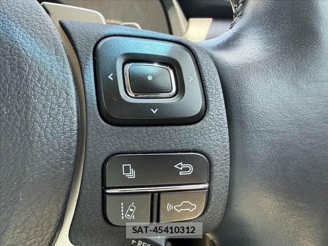 Lexus NX 2018-08 8315199-5
