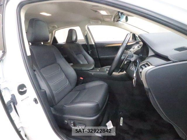 Lexus NX 2018-03 8334498-3