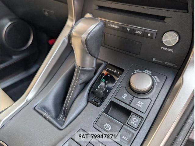 Lexus NX 2015-07 8354854-9
