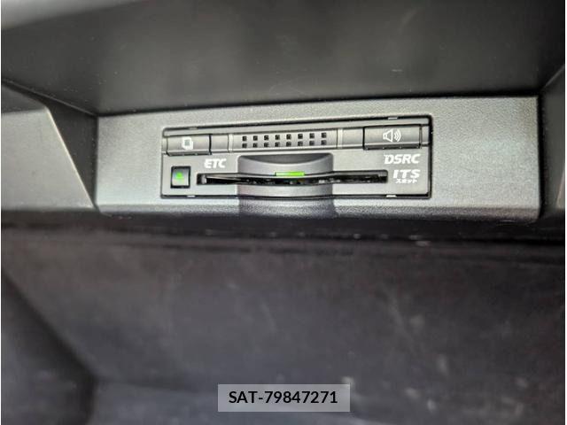 Lexus NX 2015-07 8354854-15