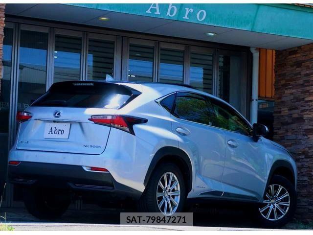 Lexus NX 2015-07 8354854-6