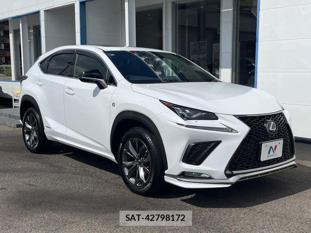 Lexus NX 2017-11 8354853-15