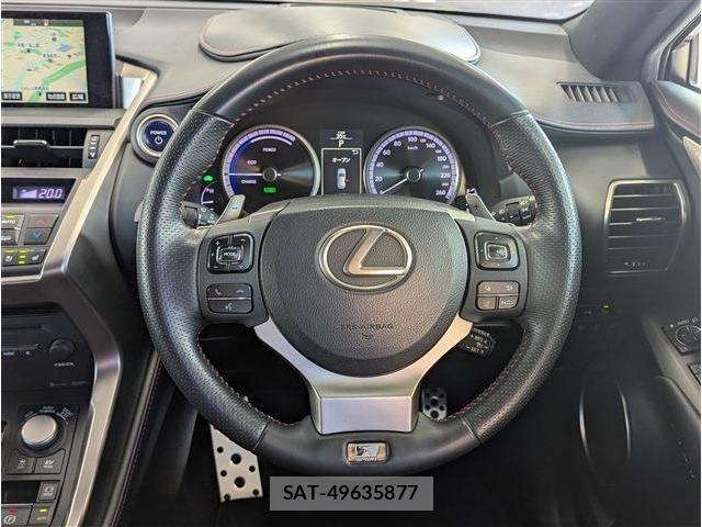 Lexus NX 2015-06 8366760-10