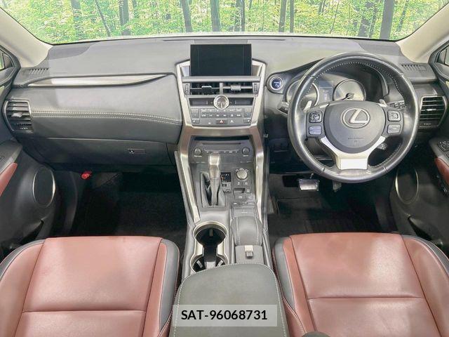 Lexus NX 2015-07 8366757-1