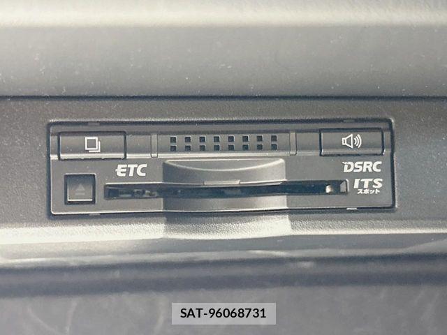 Lexus NX 2015-07 8366757-4