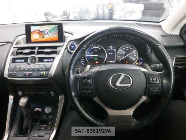 Lexus NX 2015-10 8366761-7