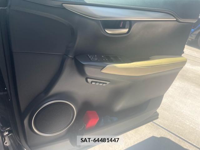 Lexus NX 2016-07 8371808-15