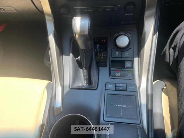 Lexus NX 2016-07 8371808-20