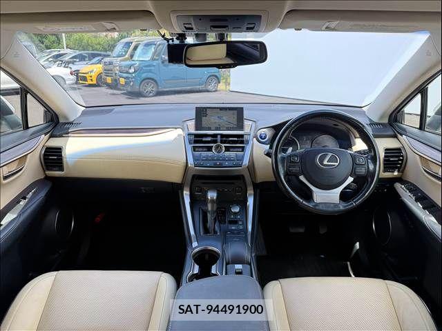 Lexus NX 2015-09 8413303-1
