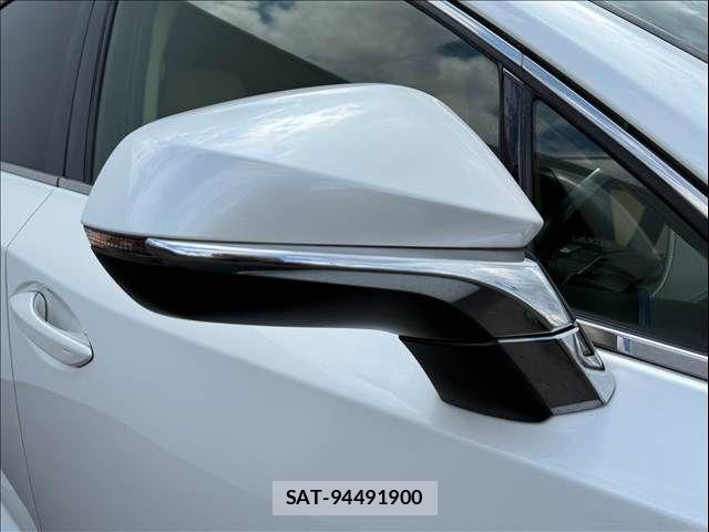 Lexus NX 2015-09 8413303-25